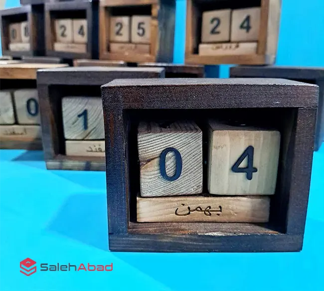 فروش عمده تقویم مکعبی رومیزی چوبی