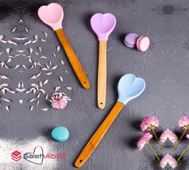 فروش عمده کفگیر دسته چوبی طرح قلبی