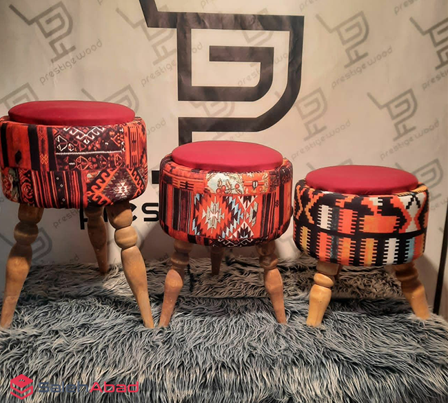 فروش عمده پاف طرح گلیم سنتی پایه چوبی