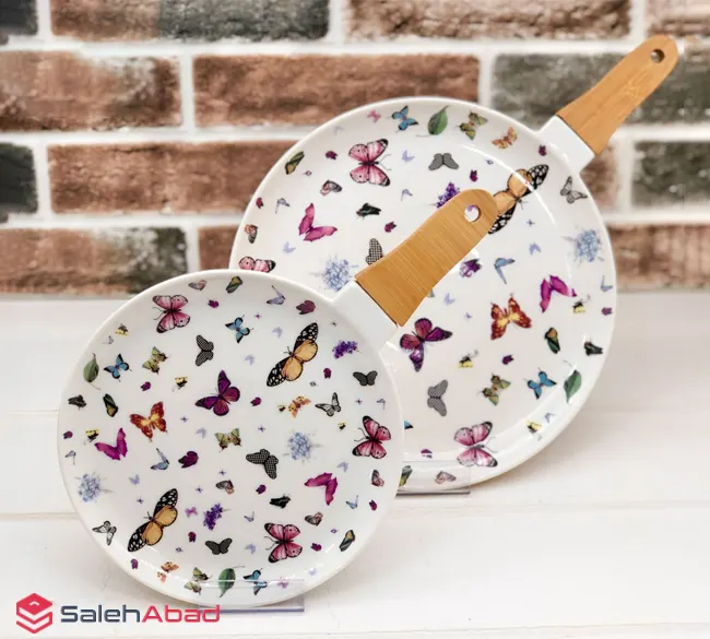 فروش عمده تابه سرو دسته چوبی طرح پروانه