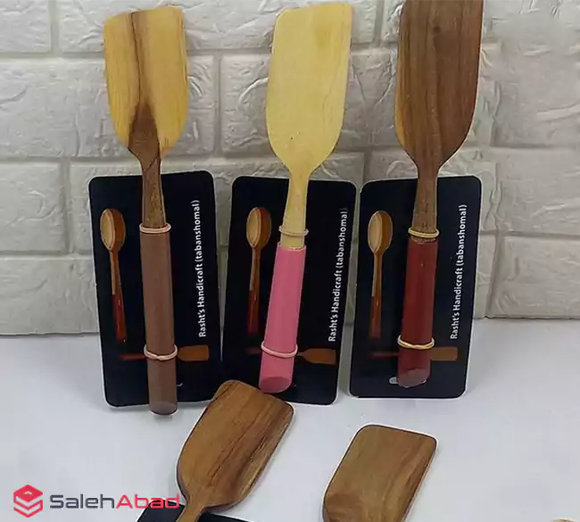فروش عمده کفگیر چوبی سر کج دسته رنگی