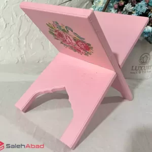 فروش عمده رحل قران چوبی صورتی طرح گل