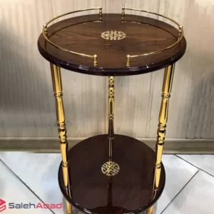فروش عمده میز کنار سالنی دو طبقه چوبی