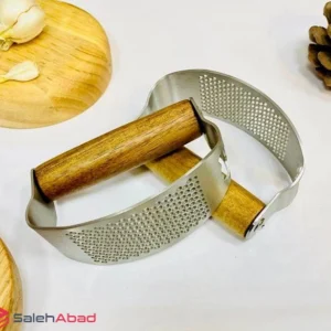 فروش عمده سیر له کن دسته چوبی شنگیا