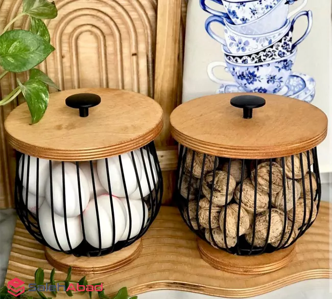 فروش عمده سبد فلزی مشکی درب چوبی