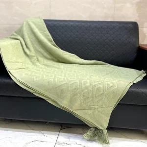 شال مبل اکریلیک طرح لوزی منگوله‌ دار ۳ متری