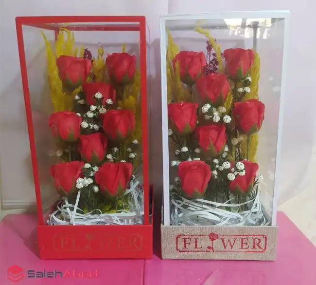 فروش عمده باکس گل رز 8 شاخه کادویی