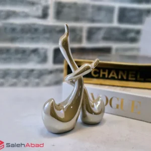 فروش عمده مجسمه طرح قو جفتی عاشق