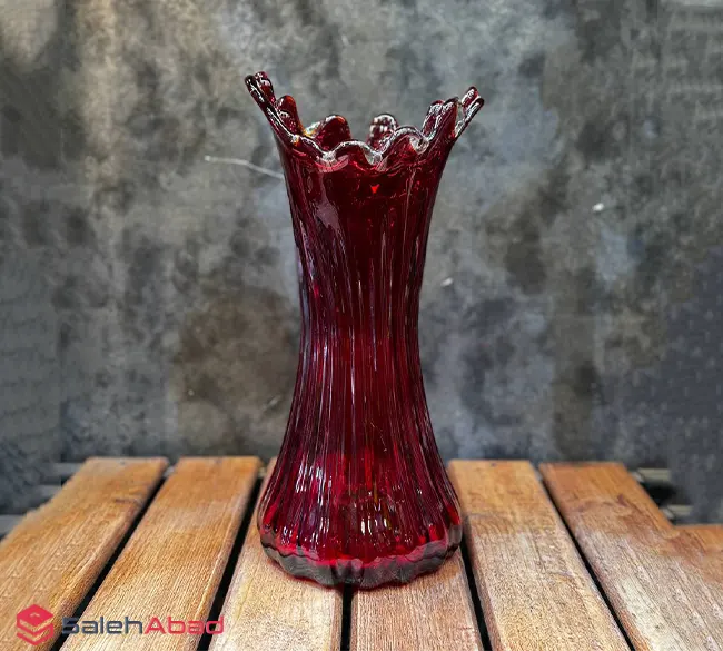 فروش عمده گلدان شیشه ای طرح لبه دالبری