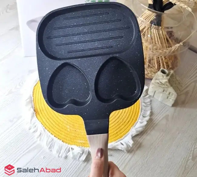 فروش عمده تابه پنکیک چدن قلبی دسته چوبی